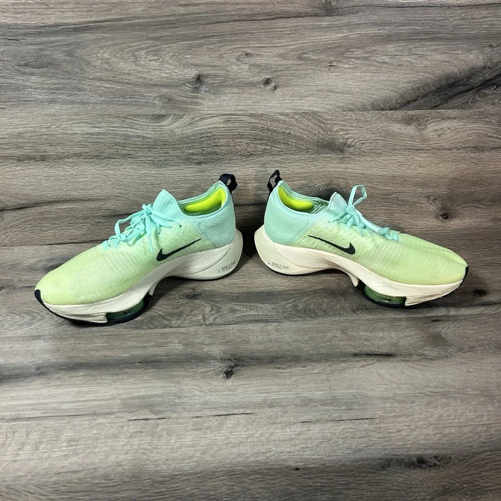 Nike Air Zoom Tempo NEXT% Flyknit Men Size 8 Barely Volt Mint Foam CI9923-701